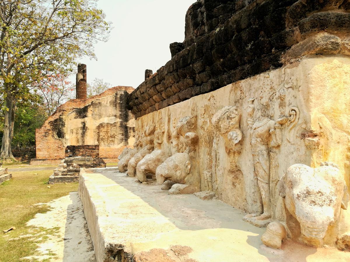 Sukhothai Cozy Hostel And Dorm Exterior foto